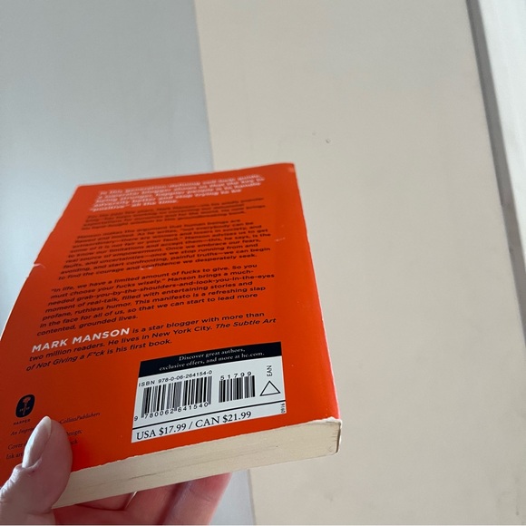 📚 4/25$ 📚 The Subtle Art of Not Giving a F*ck - Picture 6 of 8
